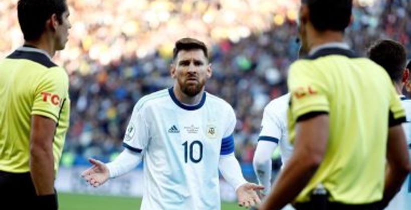 اتحاد أمريكا الجنوبية يقرر إيقاف ميسي 3 أشهر مع تغريمه 50 ألف دولار