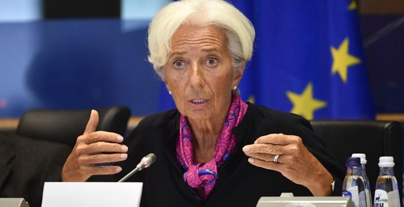 BCE: Lagarde pour une révision du cadre monétaire