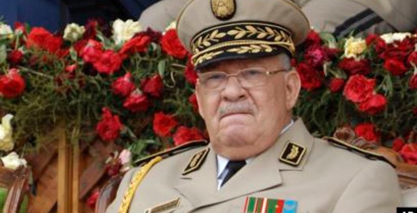 في جو مهيب...الجزائريون يودعون رئيس هيئة الأركان أحمد قايد صالح