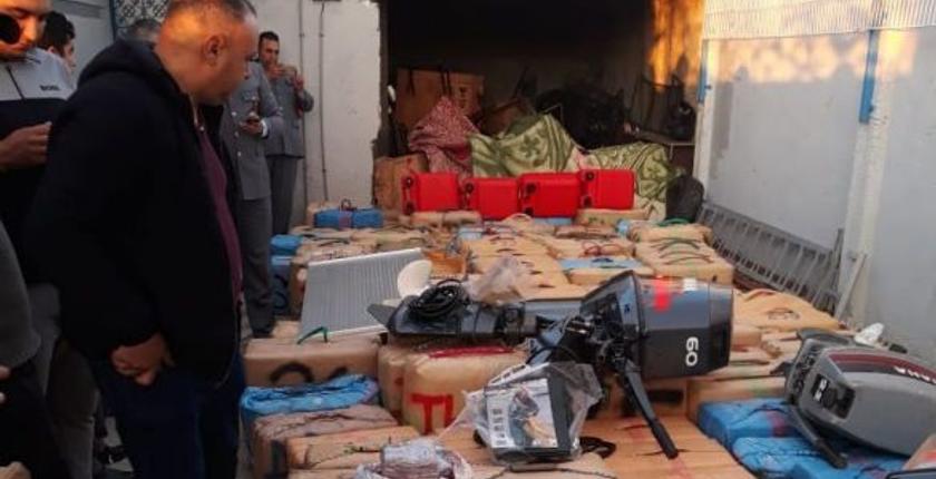طنجة.. حجز أزيد من 3 أطنان من المخدرات وقوارب "فونطوم" لـ"الحريك"