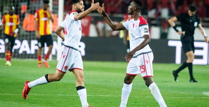 الوداد يهزم الجيش الملكي ويعتلي صدارة البطولة الاحترافية
