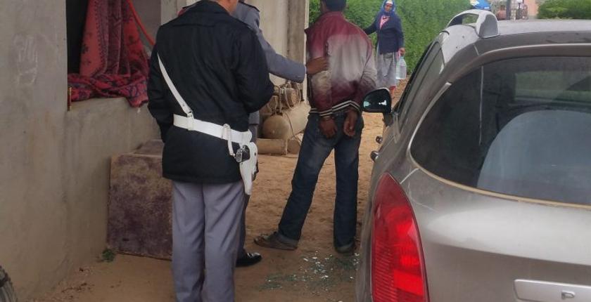 الصحف الوطنية...تزوير محاضر يورط دركيين...والملك يحذر من نعرات الانفصال