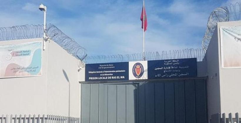 مندوبية السجون توضح حقيقة منعها المعتقلين من الإتصال بذويهم