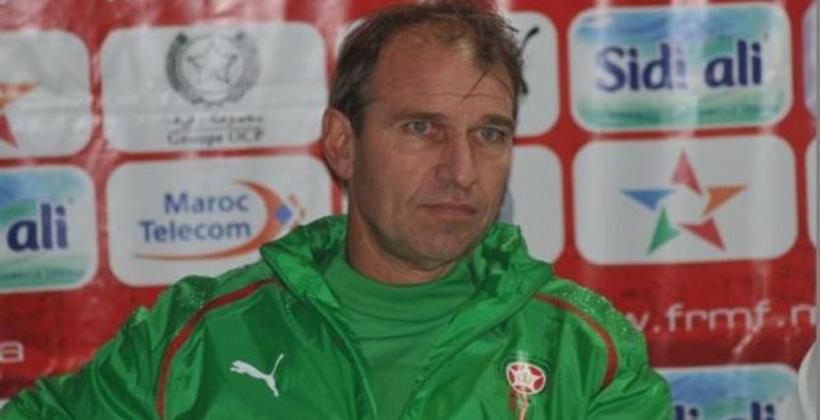 وفاة المدرب السابق للمنتخب المغربي الأولمبي "بيك فيربيك"