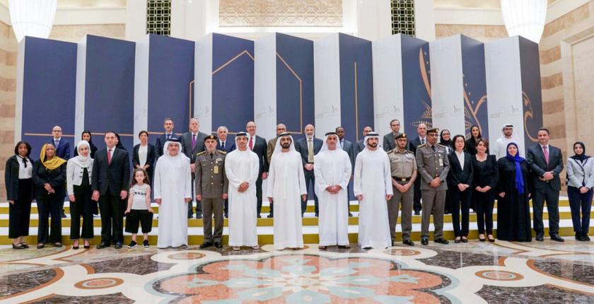 الإمارات تمنح 2500 عالم "الإقامة الذهبية" الدائمة