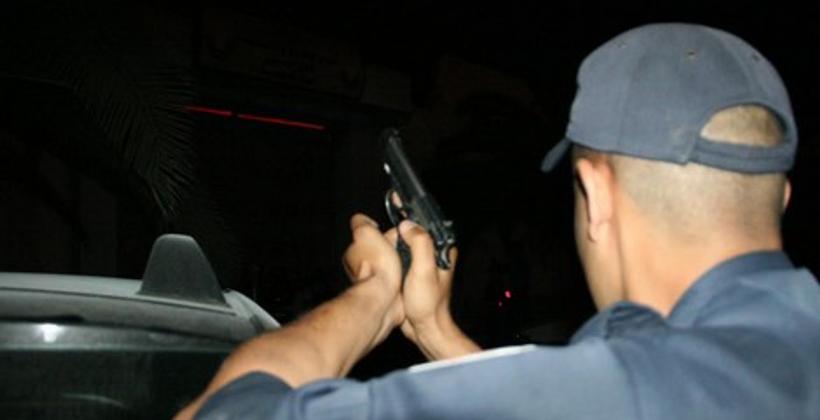 شرطي بأكادير يستخدم سلاحه الوظيفي لتوقيف شخص عرض سلامة المواطنين لتهديد خطير