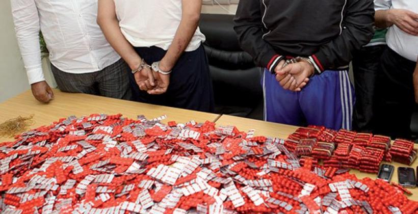 بينهم فتاتان...أمن البيضاء يضع يده على 5 أشخاص لتورطهم في الحيازة والاتجار في الأقراص المهلوسة 