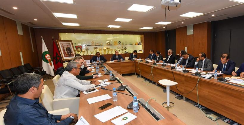 المكتب المديري للجامعة يقرر تغيير موعد توقف البطولة الوطنية