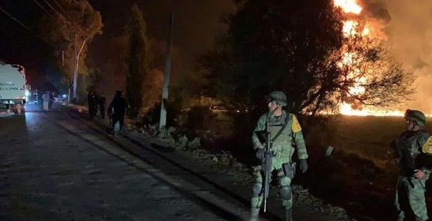 المكسيك.. عشرات القتلى والجرحى إثر احتراق خط أنابيب الوقود