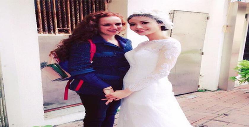 صورة جديدة للأميرة للا سلمى رفقة عروس تشعل "الفايسبوك"