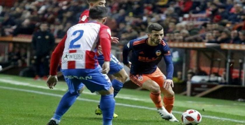 خيخون يحسم ذهاب ثمن نهائي كأس ملك إسبانيا بفوز صعب على فالنسيا 