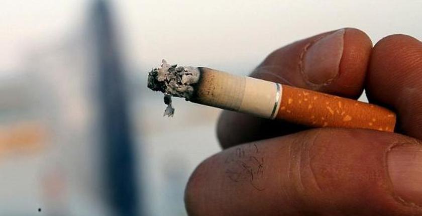 خبراء يكشفون "خدعة" فلاتر السجائر.. ولماذا تستخدمها شركات التبغ !