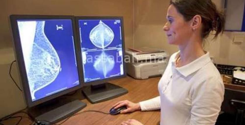 للمرأة التي تتردد في إجراء فحوصات للكشف المبكر...هذه أعراض سرطان الثدي