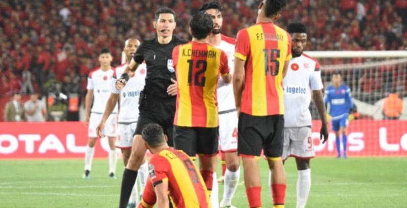 رسميا.. الـ"CAF" يوقف الحكم المصري جهاد جريشة 6 أشهر