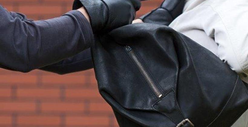 "فيسبوكيون" يفككون لغز سرقة فتاة..ويساعدون رجال الأمن في القبض على الجناة