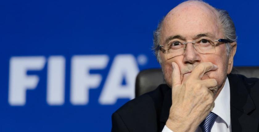 لماذا يريد "جوزيف بلاتر" مقاضاة الـFIFA ورئيسه إنفانتينو ؟