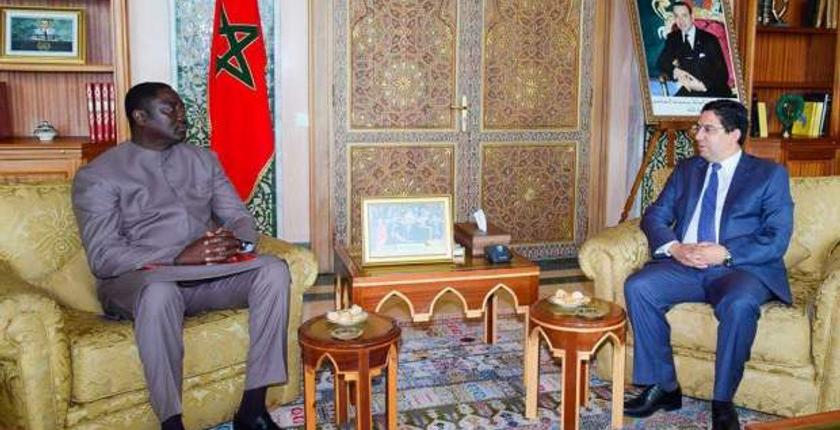 بوريطة يستقبل نظيره الغامبي حاملا رسالة  إلى جلالة الملك