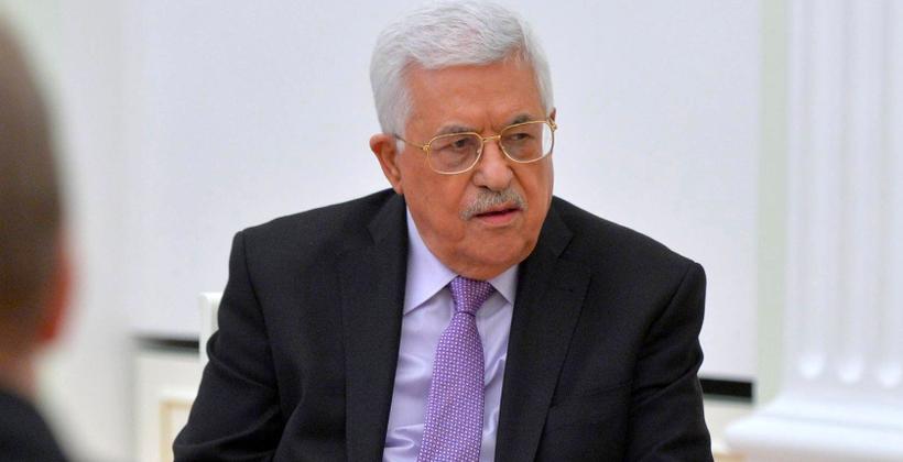 محمود عباس رئيسا فخريا لنادي فلسطين التشيلي