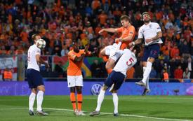 هولندا تضرب موعدا مع البرتغال في نهائي دوري الأمم الأوروبية