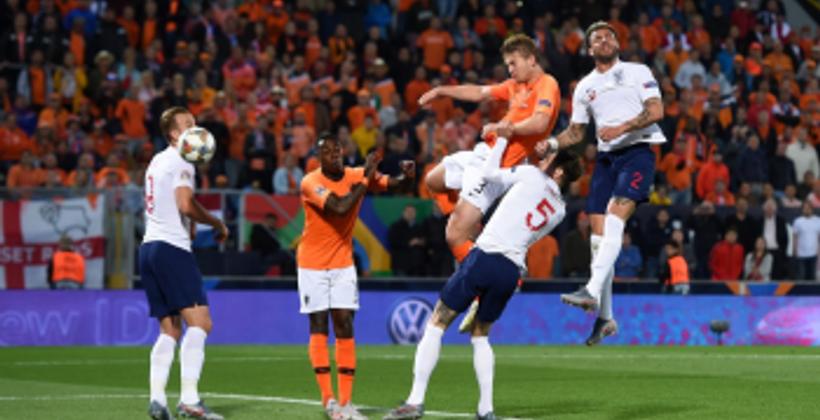 هولندا تضرب موعدا مع البرتغال في نهائي دوري الأمم الأوروبية