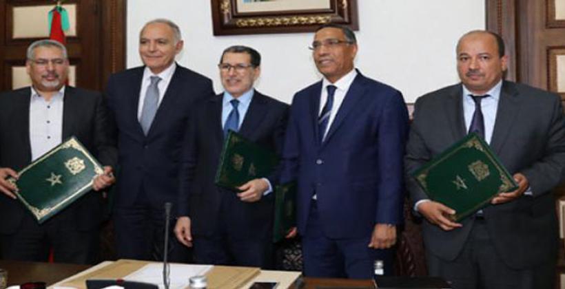 تفاصيل إعداد عشرات المراسيم لتطبيق الزيادة في أجور الموظفين