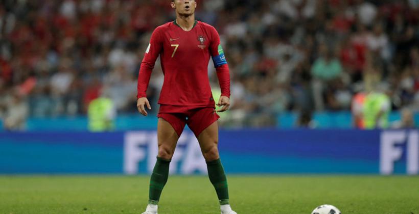 بالفيديو.. هدف الدون "رونالدو" أمام سويسرا يحصد جائزة الأفضل بدوري الأمم الأوروبية