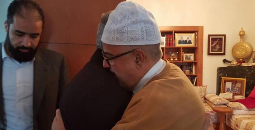 بعد استضافة العثماني له...بنكيران يقيم حفل غذاء  على شرف خالد مشعل 