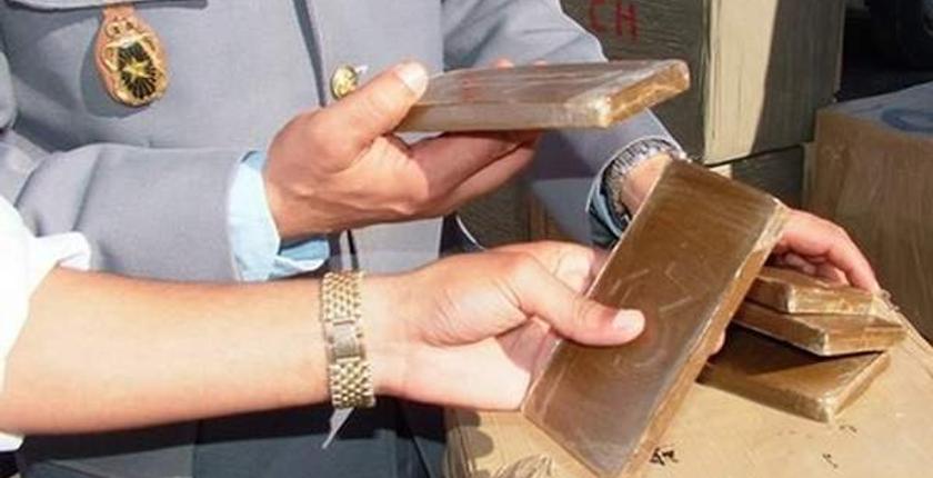 باب سبتة..حجز 37 كيلوغرام من الحشيش داخل سيارة 