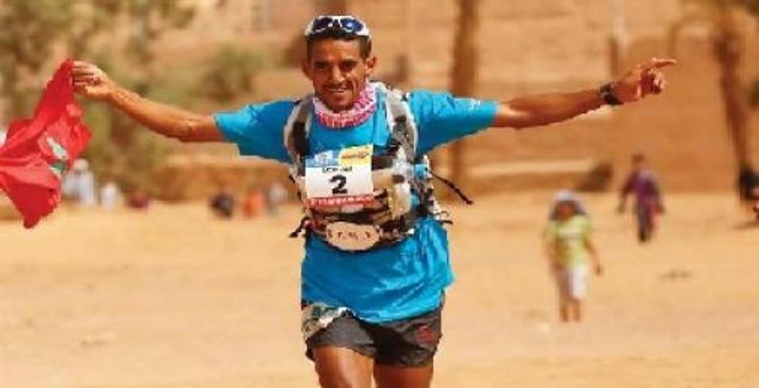 العداء المغربي المرابطي يفوز بماراطون الرمال بالبيرو أمام 300 عداء