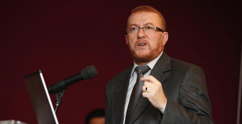 نجيب بوليف يشعل فتيل الاحتجاجات بين القوات العمومية وسكان مدينة تاوريرت 
