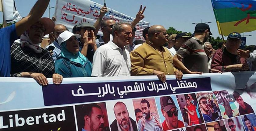 بعد وفاة والده..معتقل في حراك الريف يغادر سجن عكاشة لحضور مراسيم الدفن