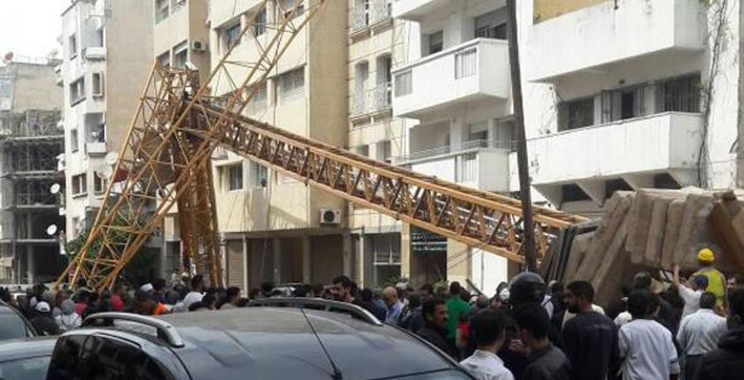 سقوط رافعة بالدار البيضاء يخلف قتيلا وجريحين