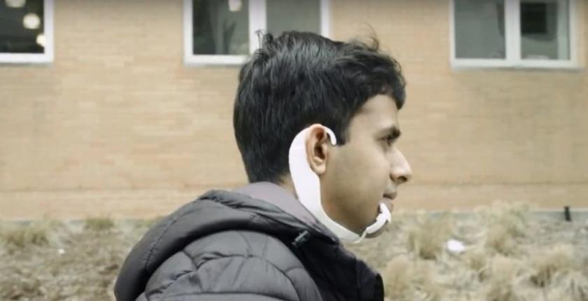 العلماء ينجحون في تطوير سماعة تجعل من يرتديها "عبقريا"
