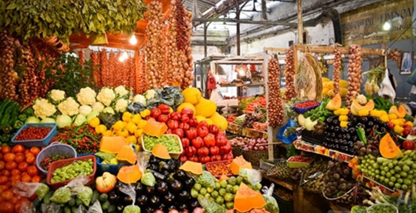 على بعد أسابيع من رمضان...أسعار الخضر والفواكه تلهب جيوب المغاربة 