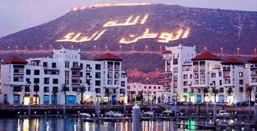  الفرنسيون يتصدرون قائمة السياح الوافدين على أكادير 