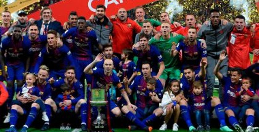 احتفالية في شوارع برشلونة بنجوم "الليغا" وكأس ملك إسبانيا