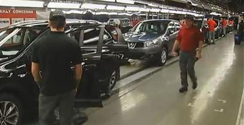 شركة Nissan تخطط لتسريح مئات العمال