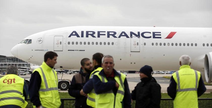 إضراب لشركة "Air France" يطال 30 % من عدد الرحلات 