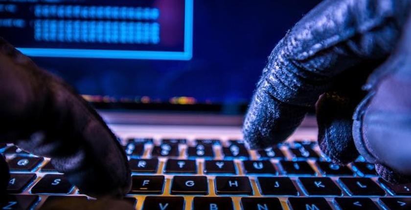 "هاكرز" يشنون هجمة إلكترونية شرسة تصيب شركة Cisco Systems بالشلل