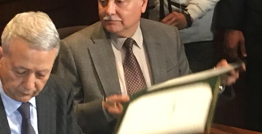 أخيرا..أحزاب التحالف الحكومي توقع على ميثاق الأغلبية +ألبوم صور
