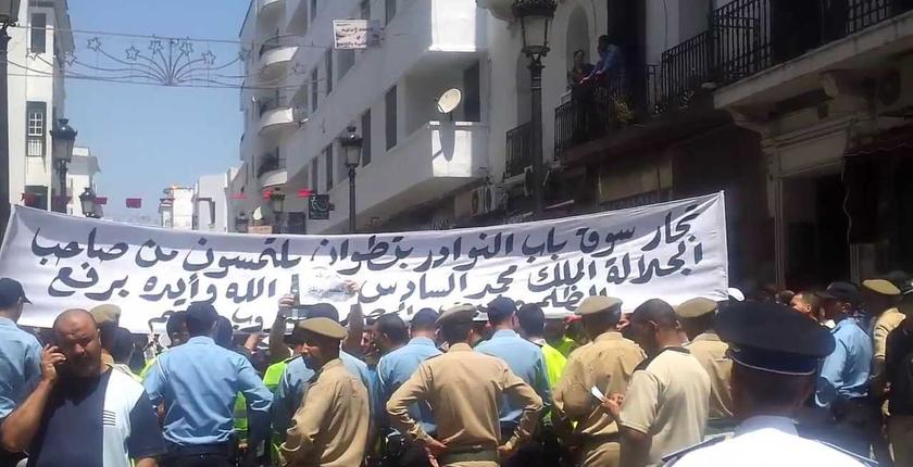 تجار تطوان ينتفضون ضد السلطات المحلية