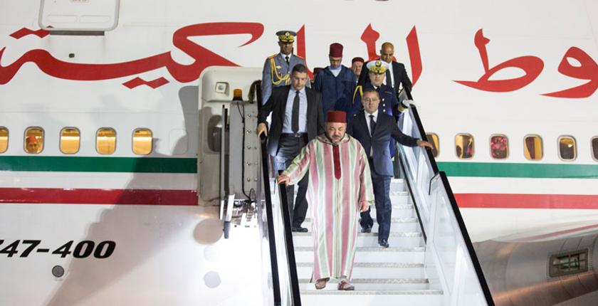 جلالة الملك محمد السادس يحل اليوم بأرض الوطن
