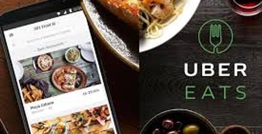  شركة "Uber" توسع مجال خدمتها لتوصيل الطعام لتحط الرحال بـ"مصر"