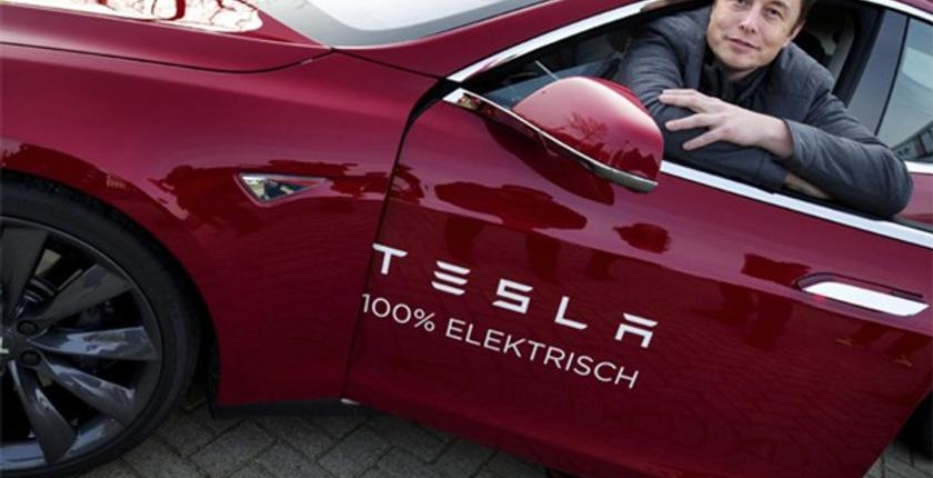 شركة "Tesla" تنجح في تصنيع 5000 سيارة خلال أسبوع واحد فقط