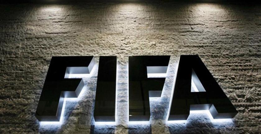 الـFIFA يهدد 6 أندية منها 4 عربية بالحرمان من القيد