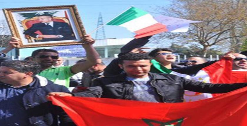 بالصورة.. رسائل "عنصرية" تدعو لطرد المغاربة تستنفر السلطات الإيطالية
