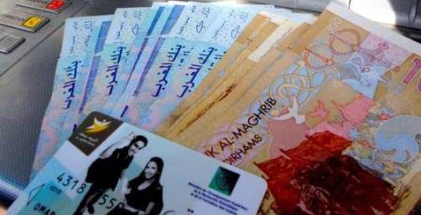 حكومة العثماني تدرس صرف المنح الدراسية للطلبة