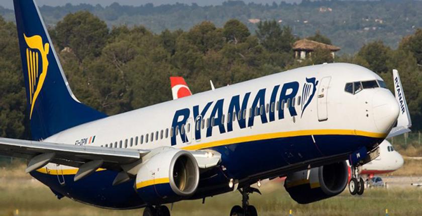 شركة "Ryanair" ترفض تعويض الركاب الذين تم إلغاء رحلاتهم 