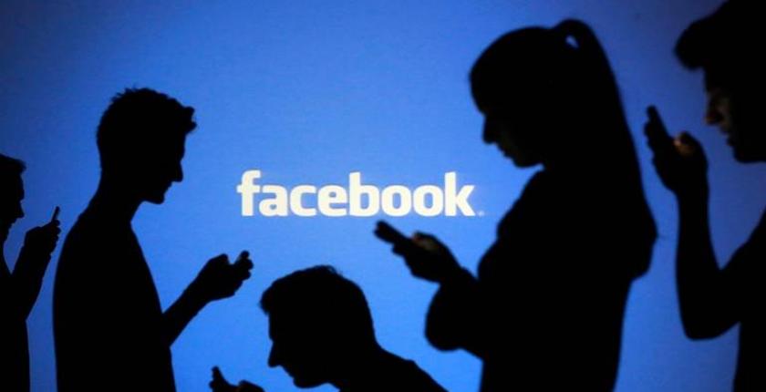 شركة "Facebook" تكشف عن حملة للتأثير سياسيا على انتخابات الكونغرس الأمريكي