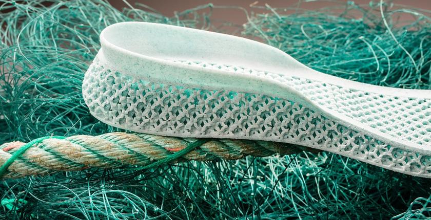 شركة "Adidas" ستلتزم بإستخدام  مواد بلاستيكية أعيد تدويرها فقط بحلول 2024